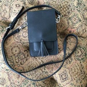 Black cell phone crossbody